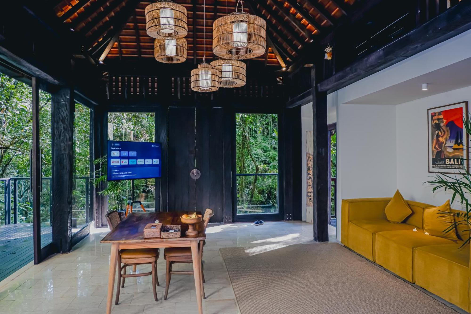 The Sebali Resort Убуд Екстер'єр фото The interior of a villa at the resort