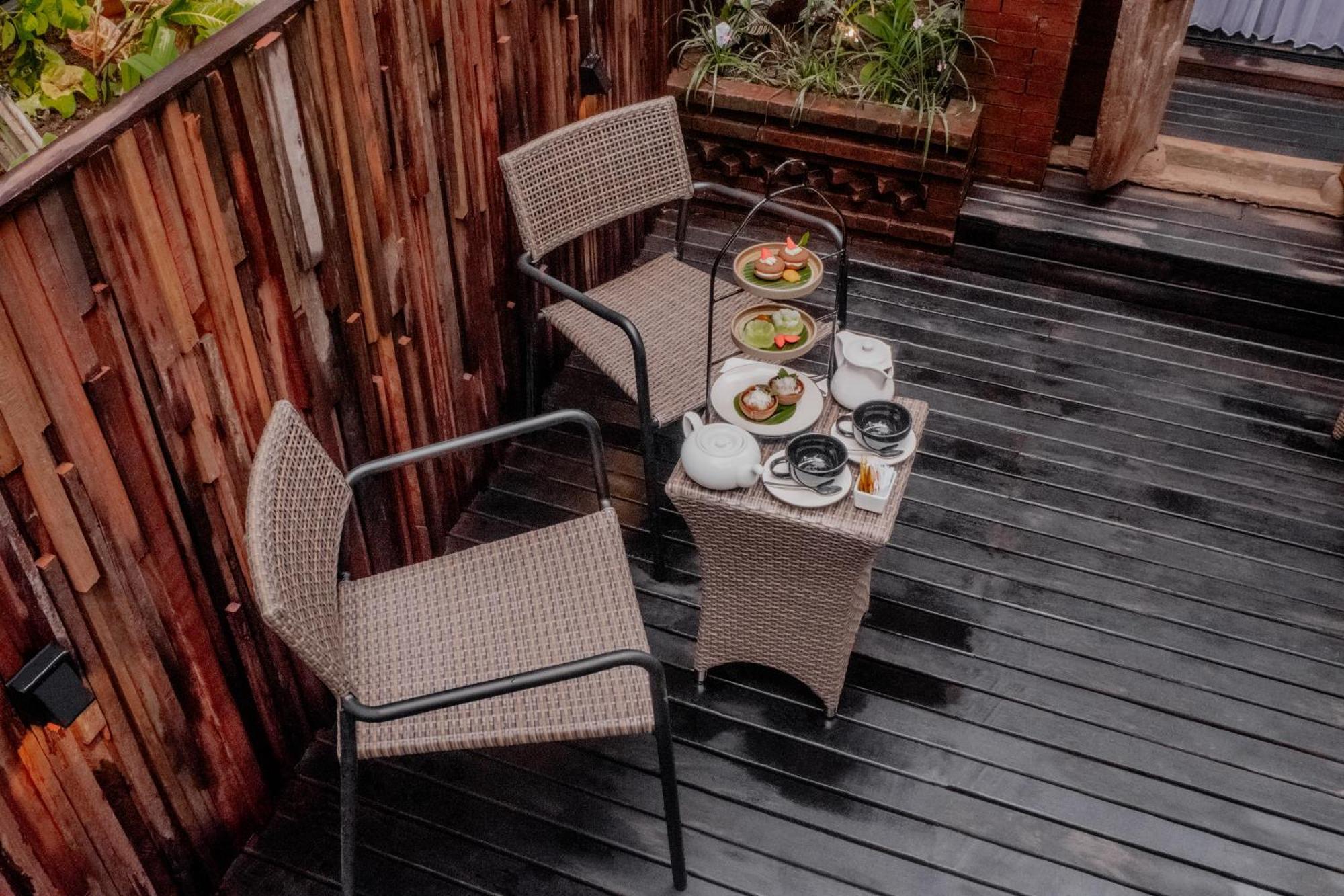 The Sebali Resort Убуд Екстер'єр фото A tea table at the hotel